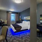 Applause Hotel Calgary Airport By Clique