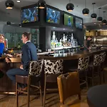 Applause Hotel Calgary Airport By Clique